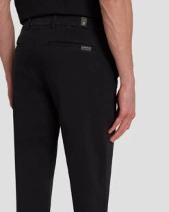 7 For All Mankind Luxe Performance Slimmy Tapered Chino In Black -7 For All Mankind Shop 7TSU9T49 BLK 4