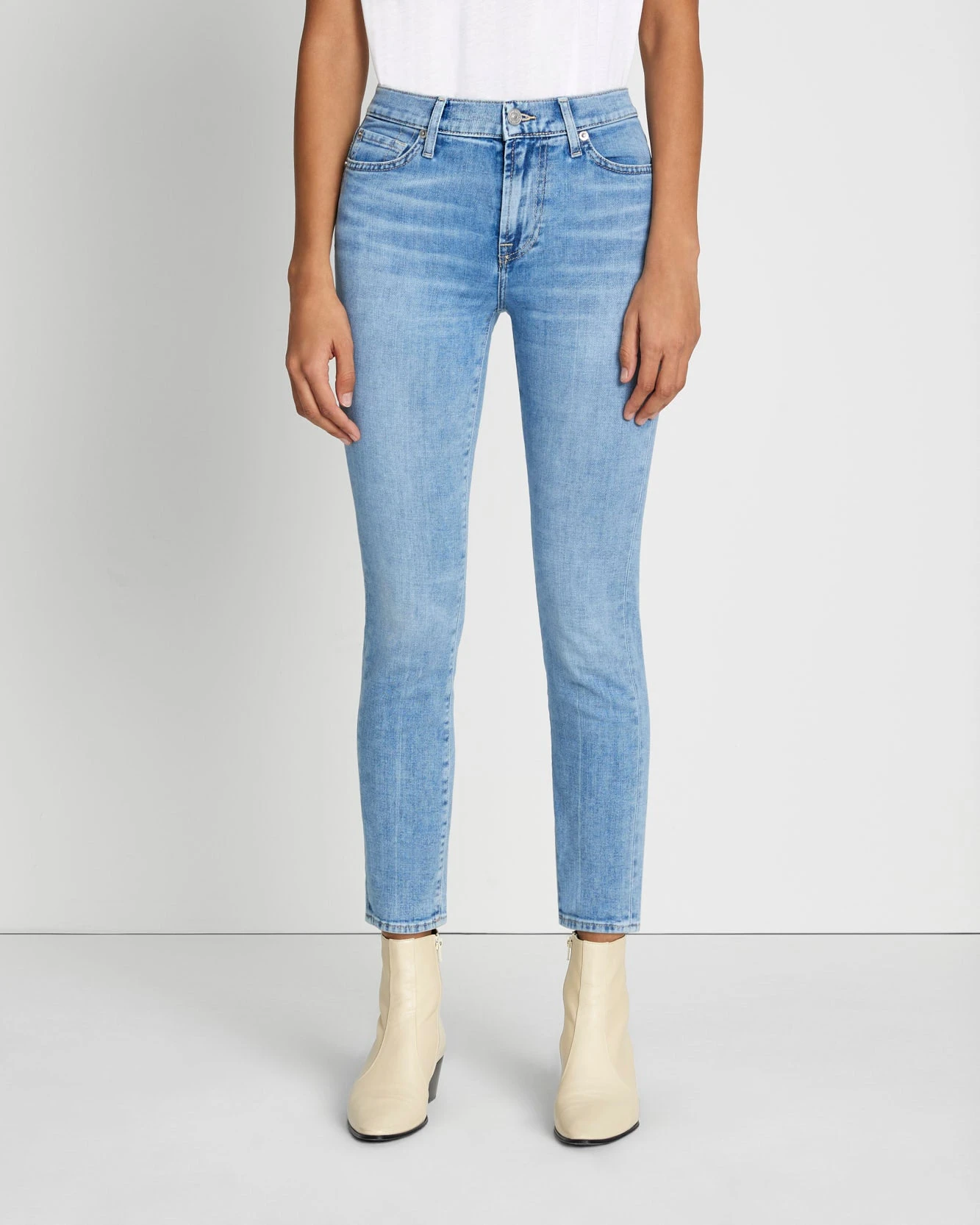 7 For All Mankind Left Hand Roxanne Ankle In Bailly 4 7 For All Mankind Left Hand Roxanne Ankle In Bailly - Image 2