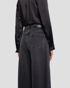 7 For All Mankind MANKIND Zoey Super Wide Leg In Licorice 10 7 For All Mankind MANKIND Zoey Super Wide Leg In Licorice -7 For All Mankind Shop 7U649C31 LIR 5