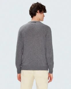 7 For All Mankind Cashmere Crew In Grey -7 For All Mankind Shop e8bf1e284de4a8fe6eab9ac315214636